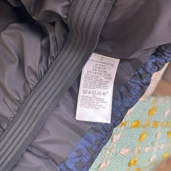 Gap Kids Cold Control Hooded Puffer Jacket Size Small - Picture 4 of 5